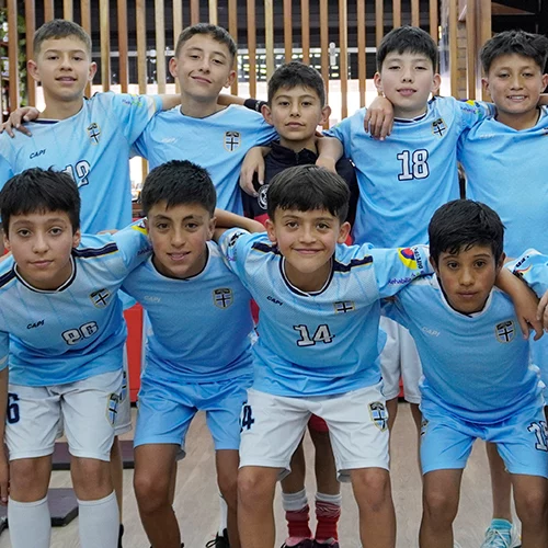 Uniformes de fútbol personalizados Capi Deportes